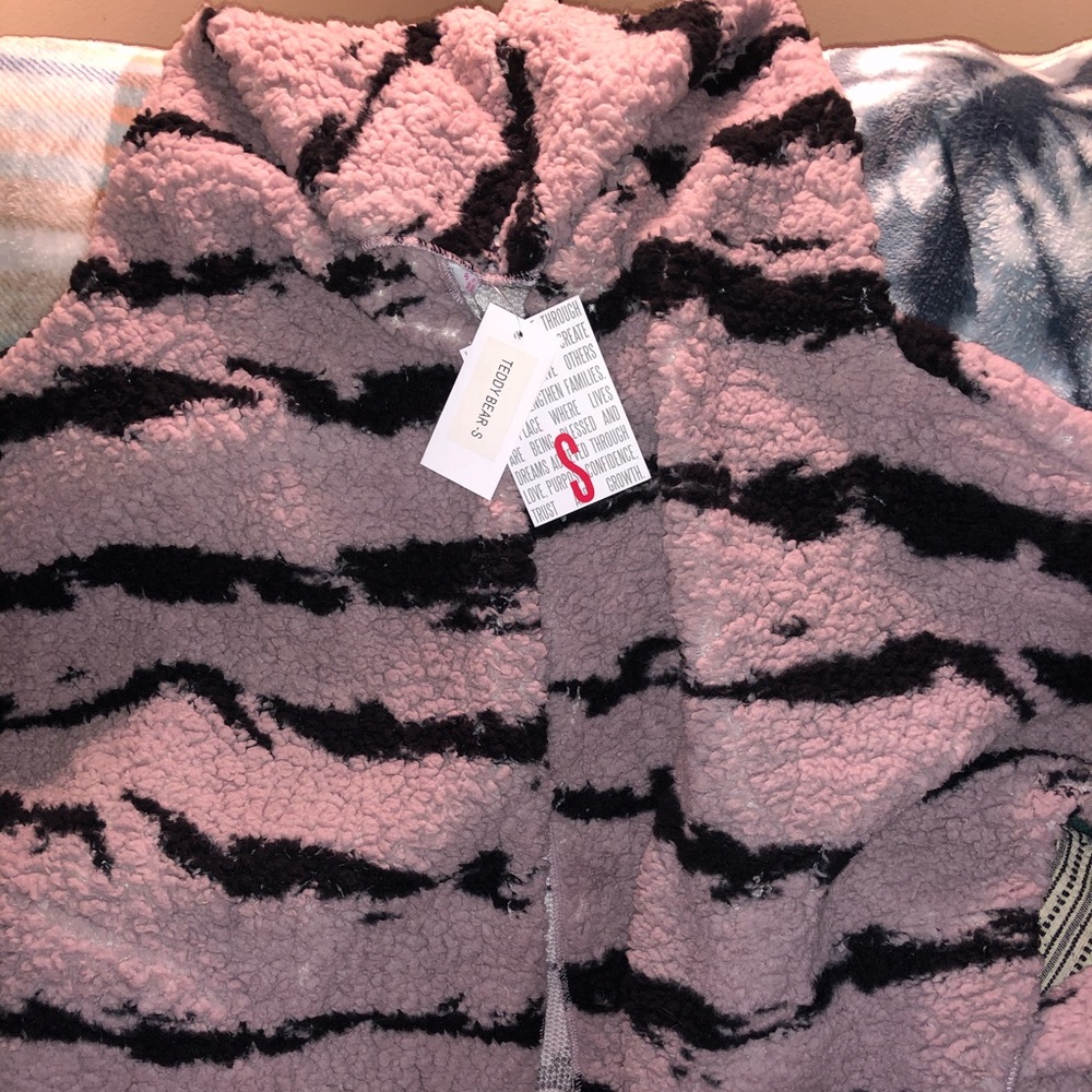 Lularoe Teddy